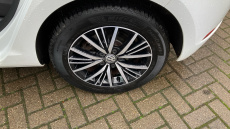 Volkswagen Golf 1.4 TSI SE [Nav] 5dr Petrol Hatchback